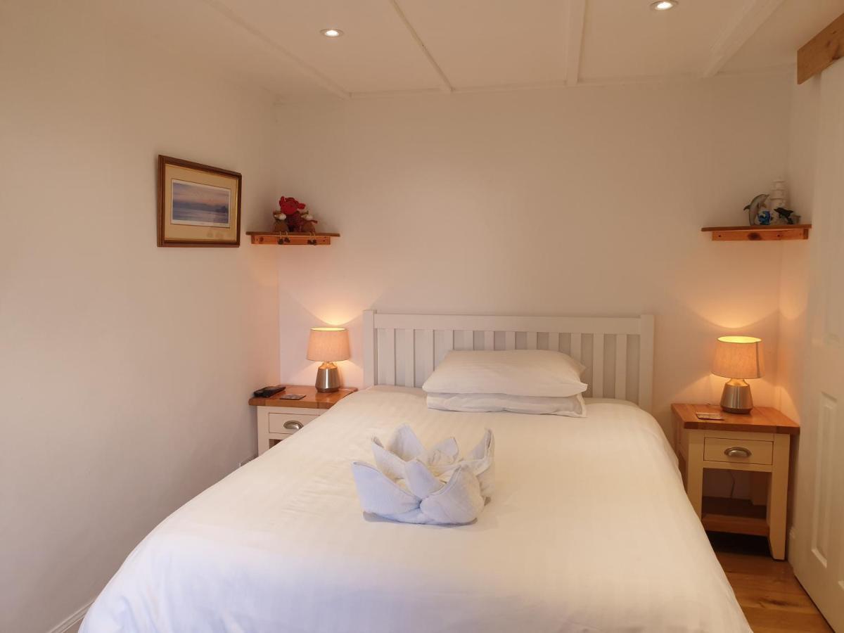Bed and Breakfast Harbour View Тобермори Экстерьер фото